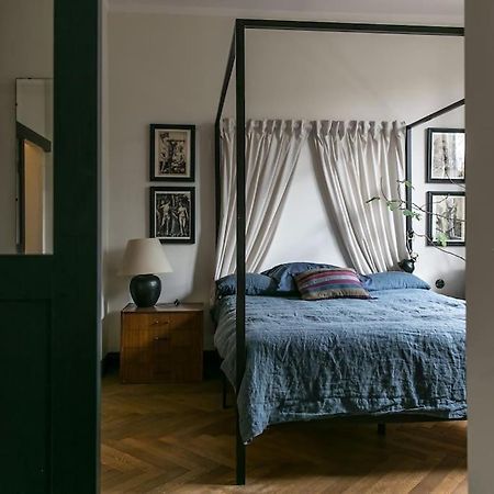 Dark Blue Apartment Варшава Екстер'єр фото